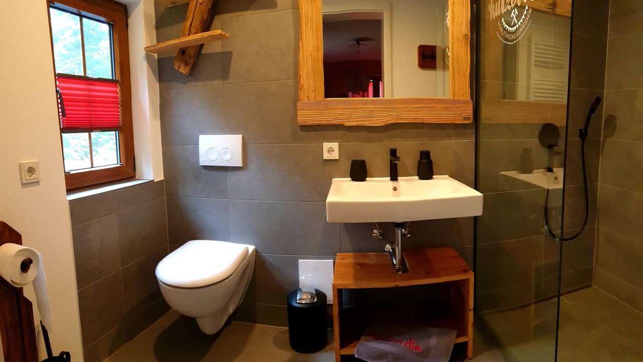 Bad1 mit Du/Wc Bad1 mit Du/Wc